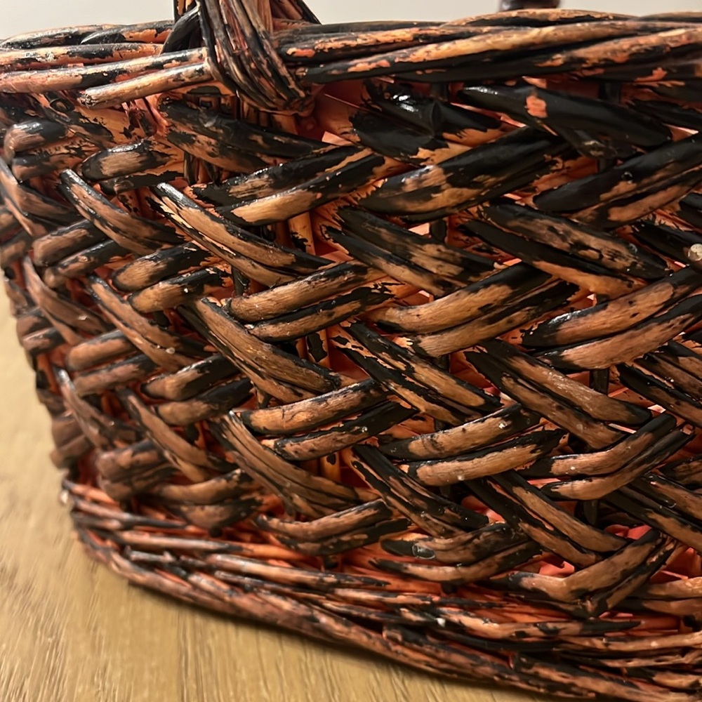 vintage oval woven basket with handle ~ dark finish - Picture 7 of 7